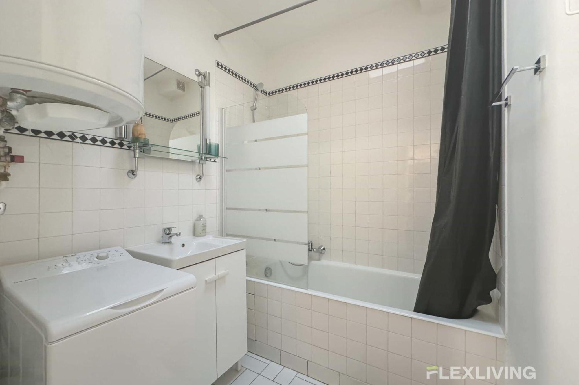 Flexliving - - Bausset * Paris